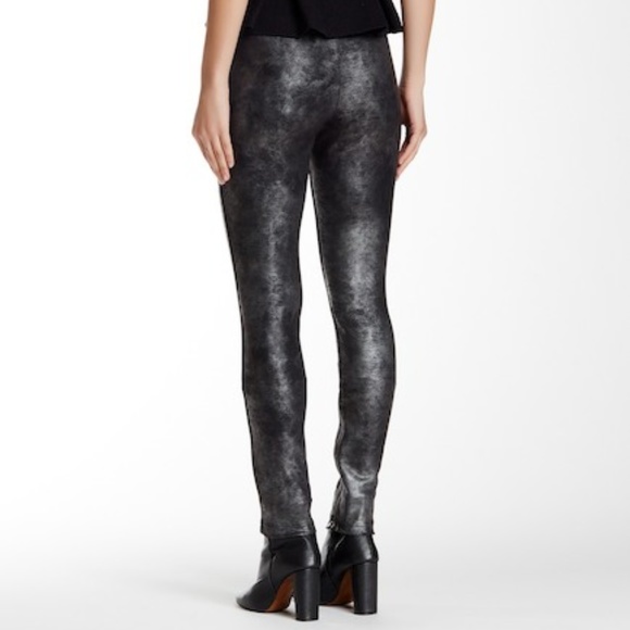 Free People Pants - FREE PEOPLE Metallic Mosshart Zip Pant Size Small